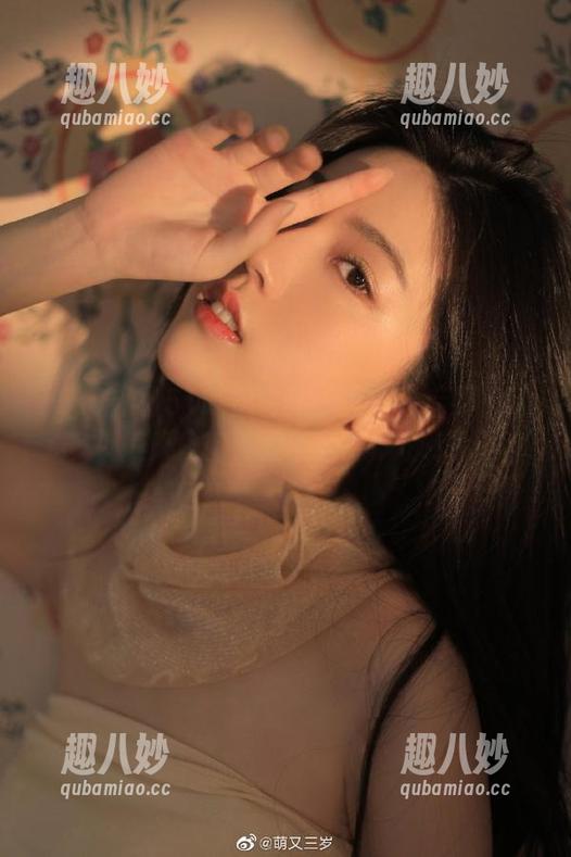 51吃瓜官网：黑料背后到底藏了多少惊天秘密？是不是连瓜也惊呆了！
