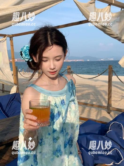 小编碎碎念：观看吃瓜网51爆料，人生就是要搬个小板凳！