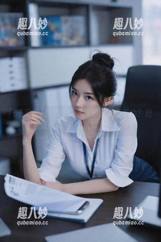 66吃瓜 想不想知道你爱的网红花边?赶紧登录66吃瓜,黑料全在这儿!