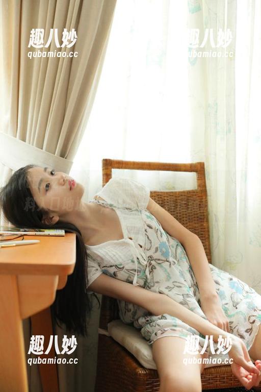 湛蓝的tttzzz.su导航，黑料入口地址一，让你一次满足窥探欲！