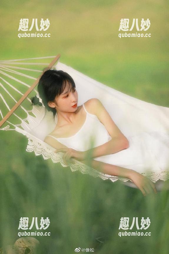 在“www.黑料”里寻找资源，有时候就像拆盲盒，惊喜和无奈交错着！