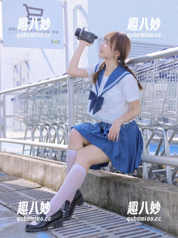 下载人人吃瓜网，快来围观，总有瓜照进你的小日子。