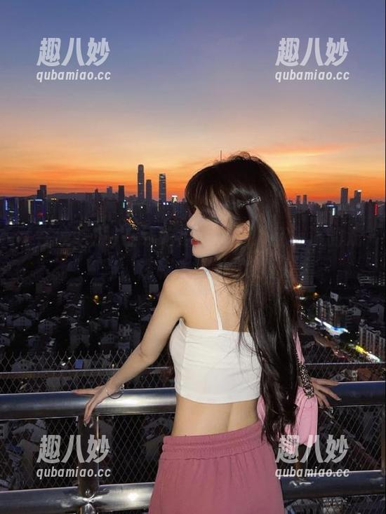 在线吃瓜，观看网红上演的戏码，逻辑去哪儿了啊！