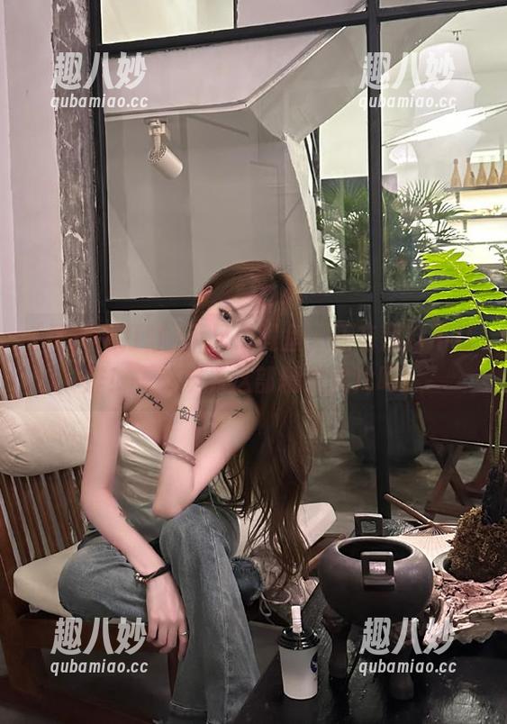 不只是鲤鱼，还有黑料不打烊！一起观看这部精彩大片吧！