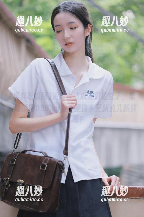 资源都被瓜友们挖空了，黑料吃瓜网998.su是不是该多更新点儿新鲜事儿啊？