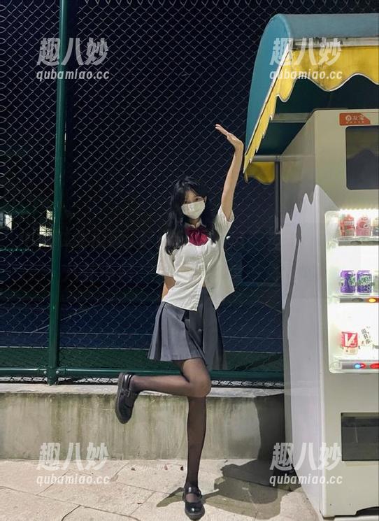 直达黑料吃瓜网在线，喂你八卦小料，免你承受过多负担！