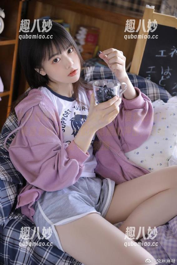 “黑料老司机”发布的爆料，简直是给了我一记闪电般的冲击，这感觉有点刺激
